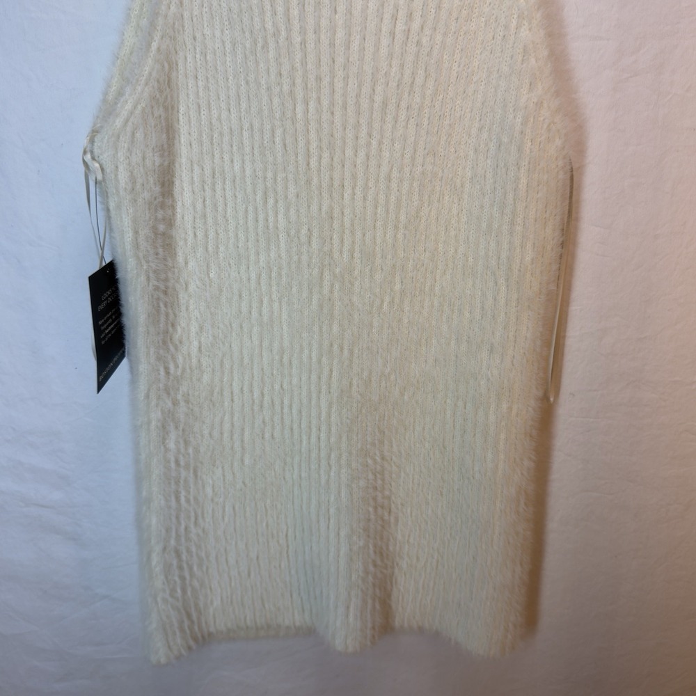 Boston Proper NWT Ivory Women's Fuzzy Ribbed V-neck Tank Size M - Casual Dressy - Picture 10 of 11